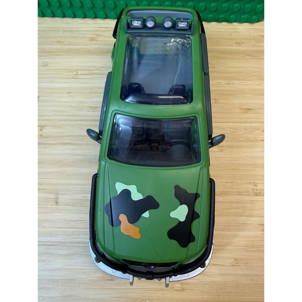 Jurassic World Legacy Collection Mercedes-Benz ML320 Camo SUV Vehicle Toy